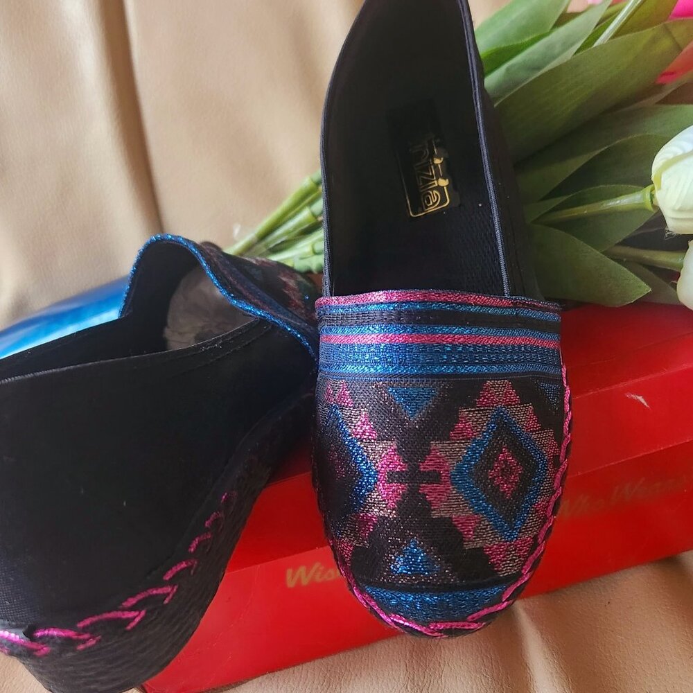 Wow check it out - Brand New Shimmering Blue & Pink - Sz 37 by Boutique Patrizia